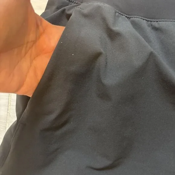 LULULEMON Linerless Men’s Large Black Shorts 5” Inseam athletic Gym - Picture 5 of 8